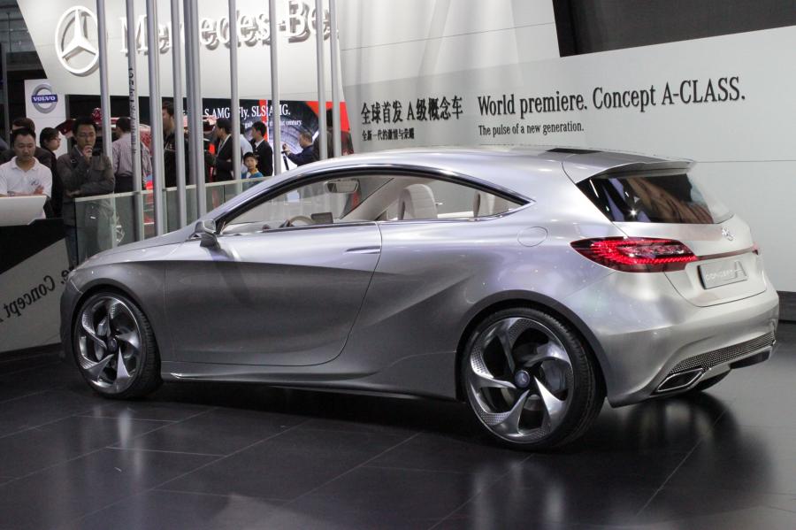  Mercedes-Benz A-Class Concept 2011 года  (фото 10 из 129)
